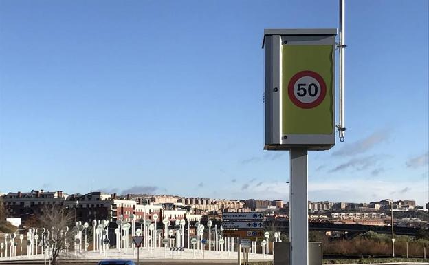 Radar a la entrada a Arroyo desde la A-62, entre Decathlon y el hotel La Vega.