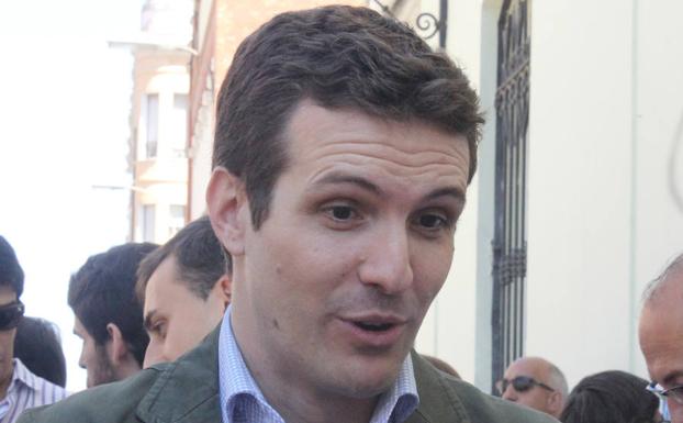 Pablo Casado, en su encuentrro con los periodistas./Marta Moras