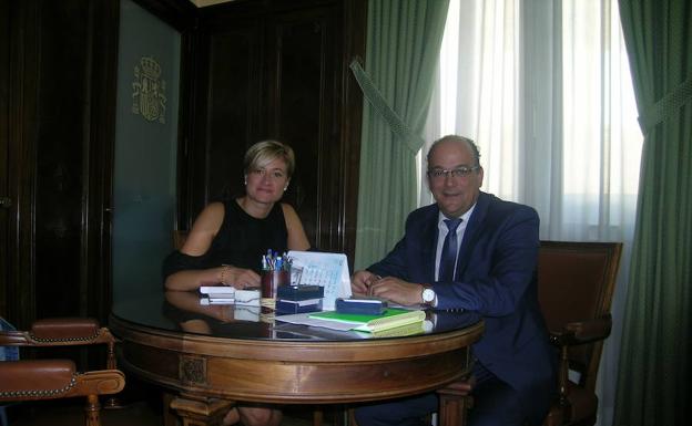 La nueva directora general de la Fundación San Cebrián, en la Subdelegación del Gobierno.