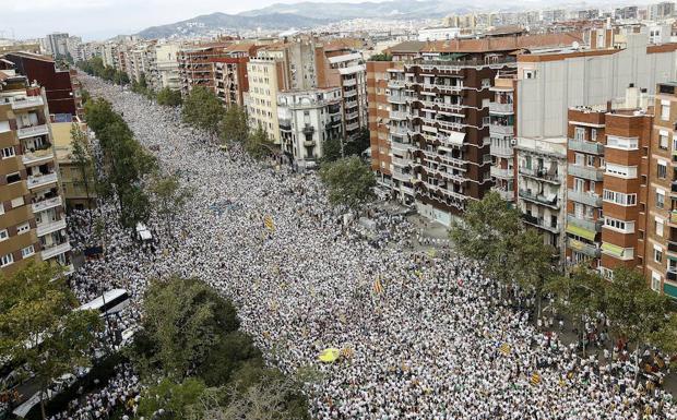 Vista general de la manifestación con motivo de la Diada de Cataluña.