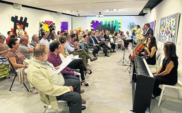 Velada poético musical dedicada al artista Agustín Ibarrola en el observatorio Activo Ávila 1131.