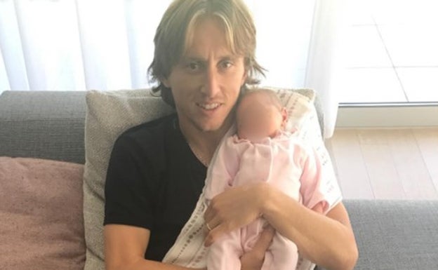 Luka con su hija Sofía.