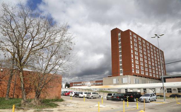 Edificio del Hospital Río Carrión en Palencia. /Antonio Quintero
