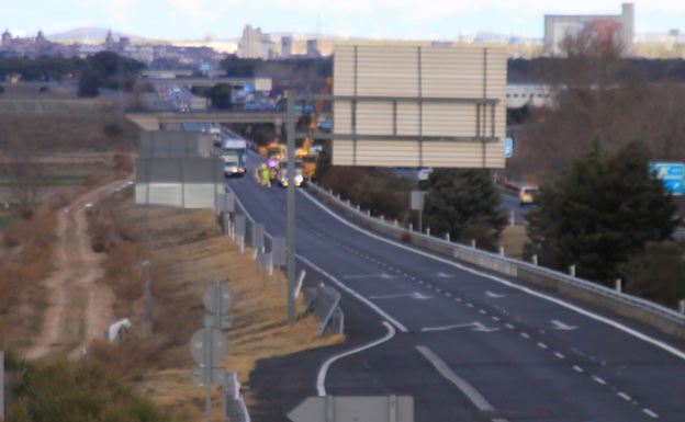 La autovía ha permanecido cortada en sentido a Madrid durante varias horas/