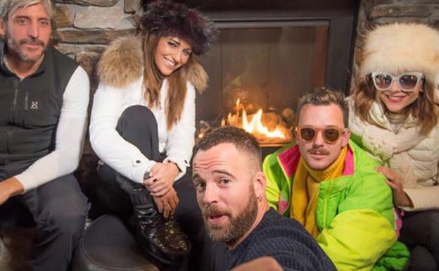 Paula Echevarría con sus amigos en la nieve. /Instagram