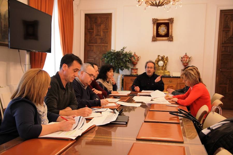 Reunión de la Mesa de Diálogo Social en el Ayuntamiento de Zamora. /EL NORTE