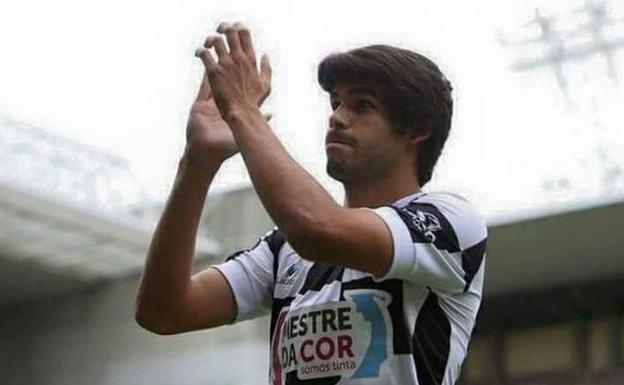 Edu Ferreira durante un partido con su equipo. /Instagram