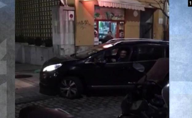 Imagen de Revilla conduciendo por dirección prohibida. /Youtube