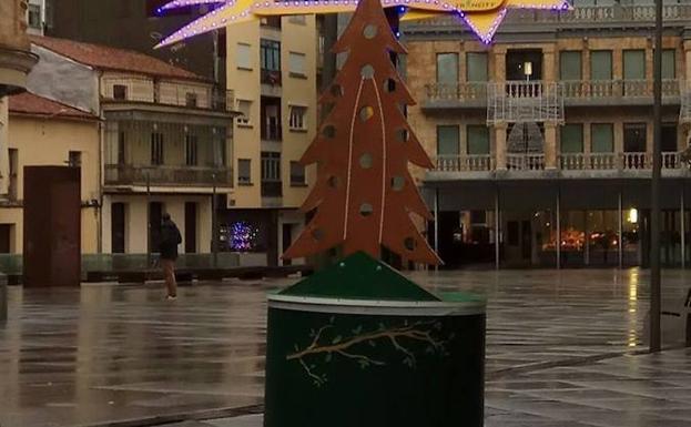 El bolardo instalado en la Plaza Mayor./WORD
