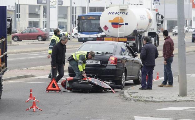 Un accidente producido en una de las vías de la capital./LAYA