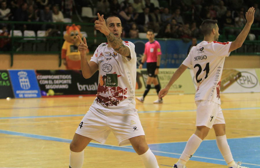 Alvarito celebra un gol en el Pedro Delgado./Antonio Tanarro