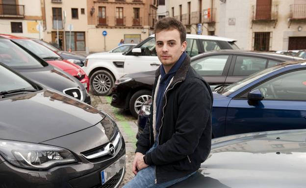 Jorge Plaza, creador de una ‘app’ que determina rutas similares entre usuarios para poder compartir vehículo y gastos. /Óscar Costa