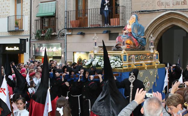 Procesión de la Virgen de las Angustias. /Antonio de Torre