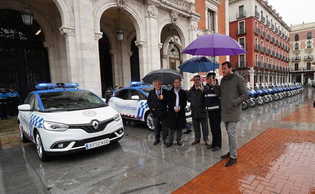 Presentación de los nuevos vehículos. /El Norte
