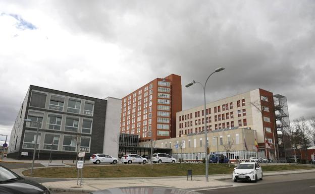 Hospital Río Carrión, donde fueron trasladados los heridos./A. Quintero