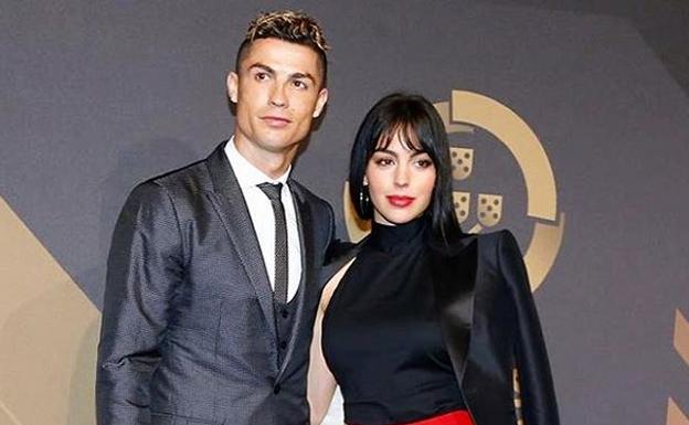 Cristiano Ronaldo con su novia Georgina Rodríguez. /Instagram