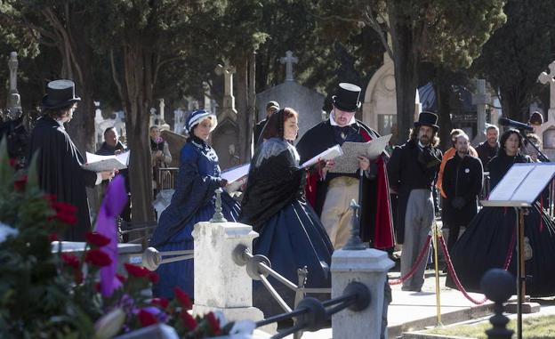 Homenaje a Zorrilla celebrado a finales de enero en el cementerio del Carmen. /G. Villamil