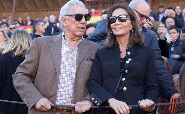 Isabel Presyler junto a su actual pareja Mario Vargas Llosa. /Efe