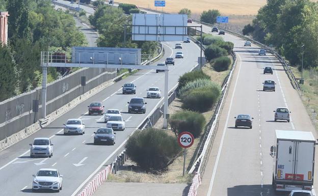 Autovía de Castilla, a su paso por Valladolid. /EL NORTE