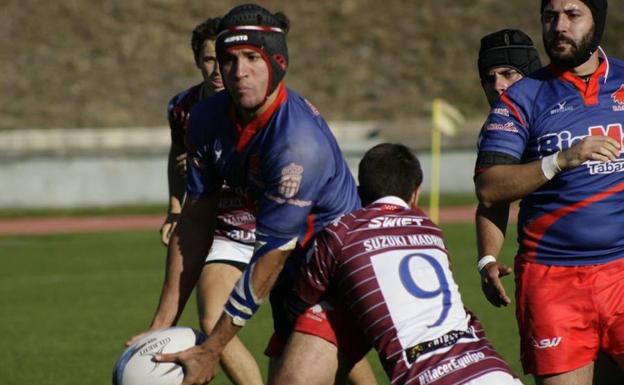 Momento del partido disputado por el Tabanera Lobos./El Norte