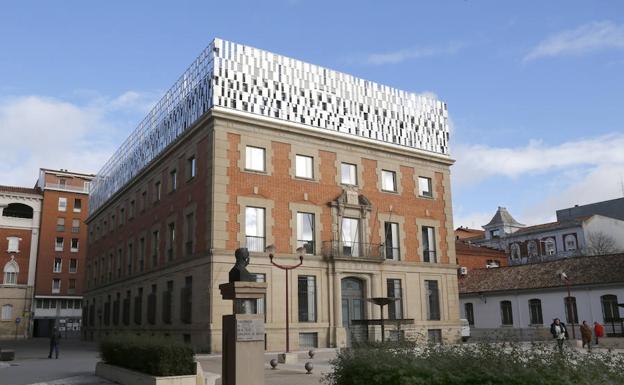 Edificio del Palacio de Justicia, preparado para su reestreno. /Antonio Quintero