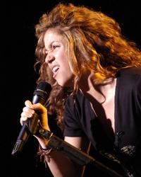 Shakira no decepciona en su reencuentro con el público en Zaragoza/
