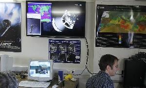 Seguimiento del lanzamiento desde la ETS de Telecomunicación. / G. Villamil/