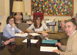 Reunión de la Federación de Asociaciones de Vecinos. / El Norte/