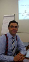 Jesús Gallego, en uno de sus cursos de formación. / EL NORTE/