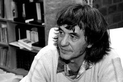José María Álvarez, en su estudio de Valladolid. / LAURA ÁLVAREZ/