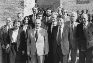 1989. La Cumbre Hispano-Francesa trajo a la ciudad a Miterrand, entre otros mandatarios. :: EL NORTE/