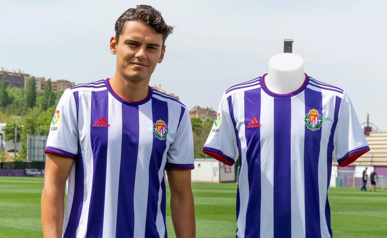 Las nuevas camisetas del Real Valladolid estarán la venta el de agosto | El de Castilla