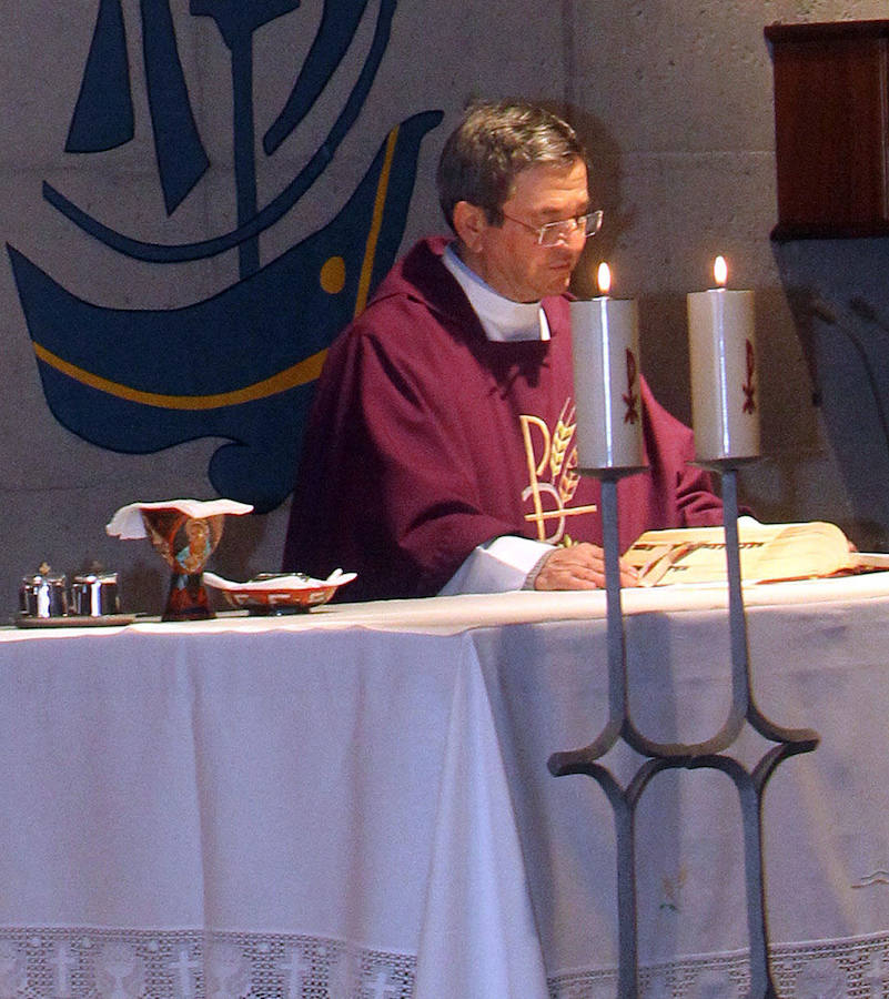 Hipólito Prieto, durante una ceremonia en la parroquia de Nueva Segovia./Antonio de Torre