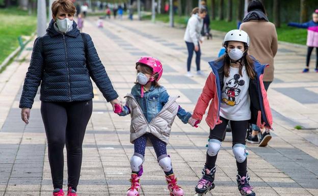 La OMS desaconseja el uso general de mascarillas en niños de 6 a 11 años | El Norte de Castilla