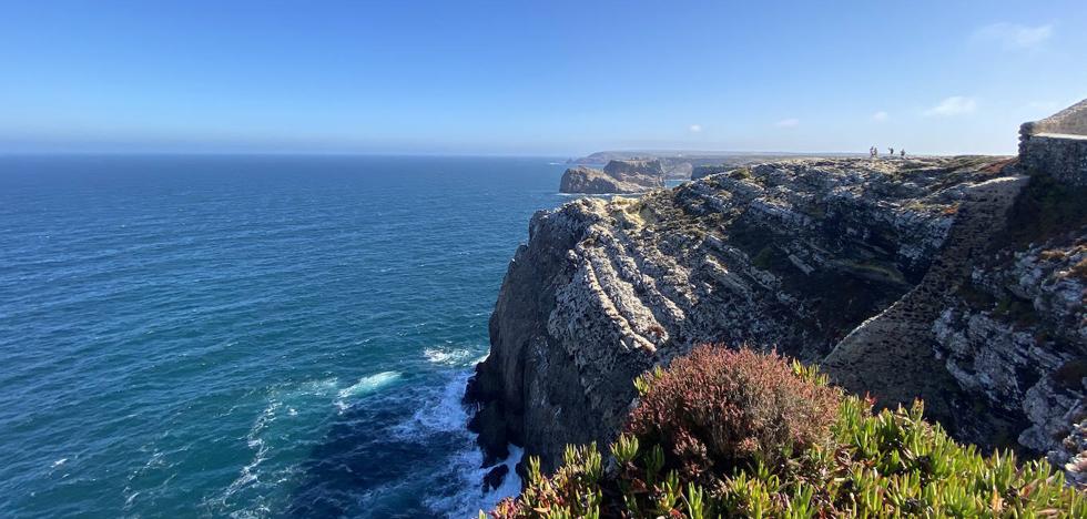 El faro del fin del mundo... O de vientos hipohuracanados y campings de lujo - Vimarsana News