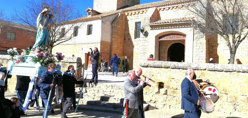 Tordehumos procesiona a la Virgen de las Candelas, patrona y alcaldesa  perpetua | El Norte de Castilla