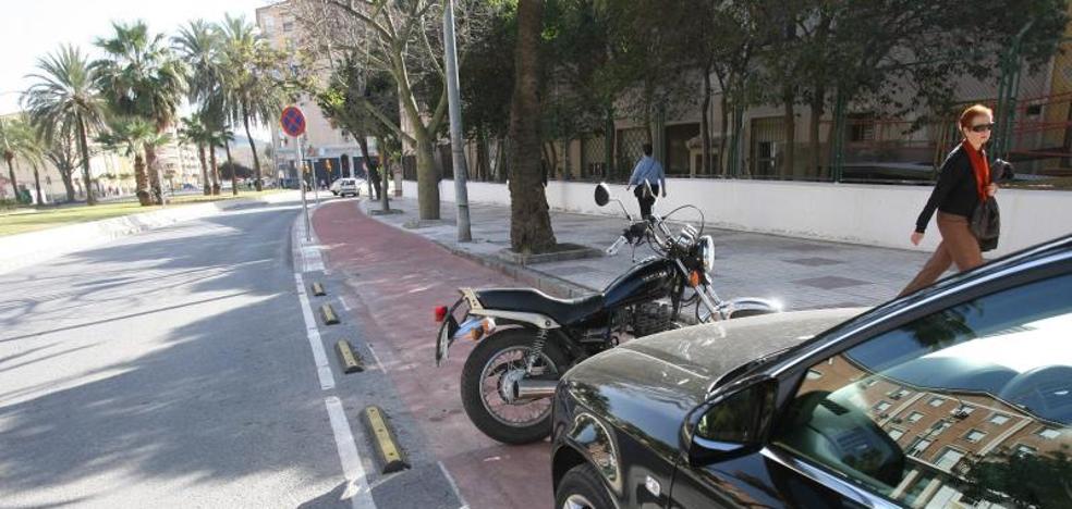 La nueva sanción de la DGT por aparcar mal que te costará 200 euros de multa