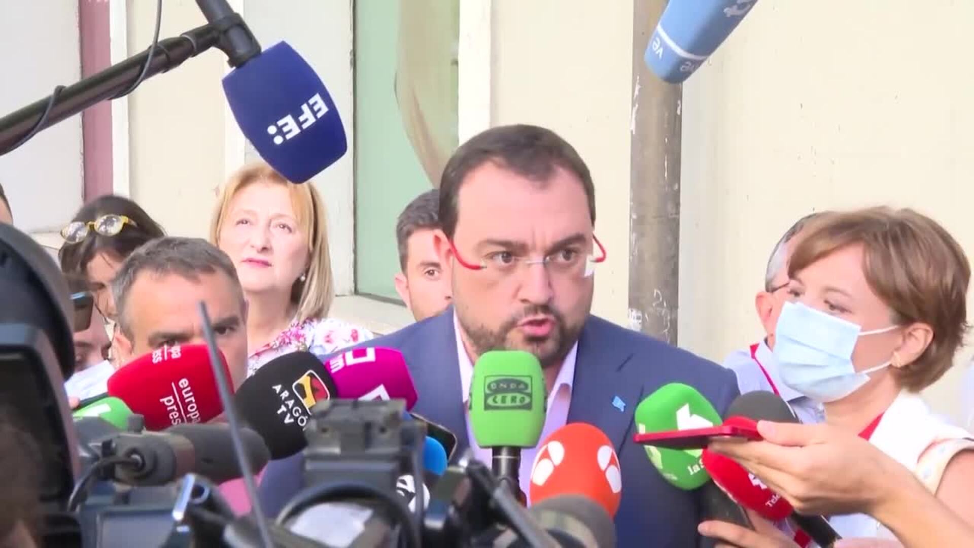 Inutile Pour Le Barbon De Seville Mots Croisés